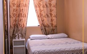 Hostal Paracas I